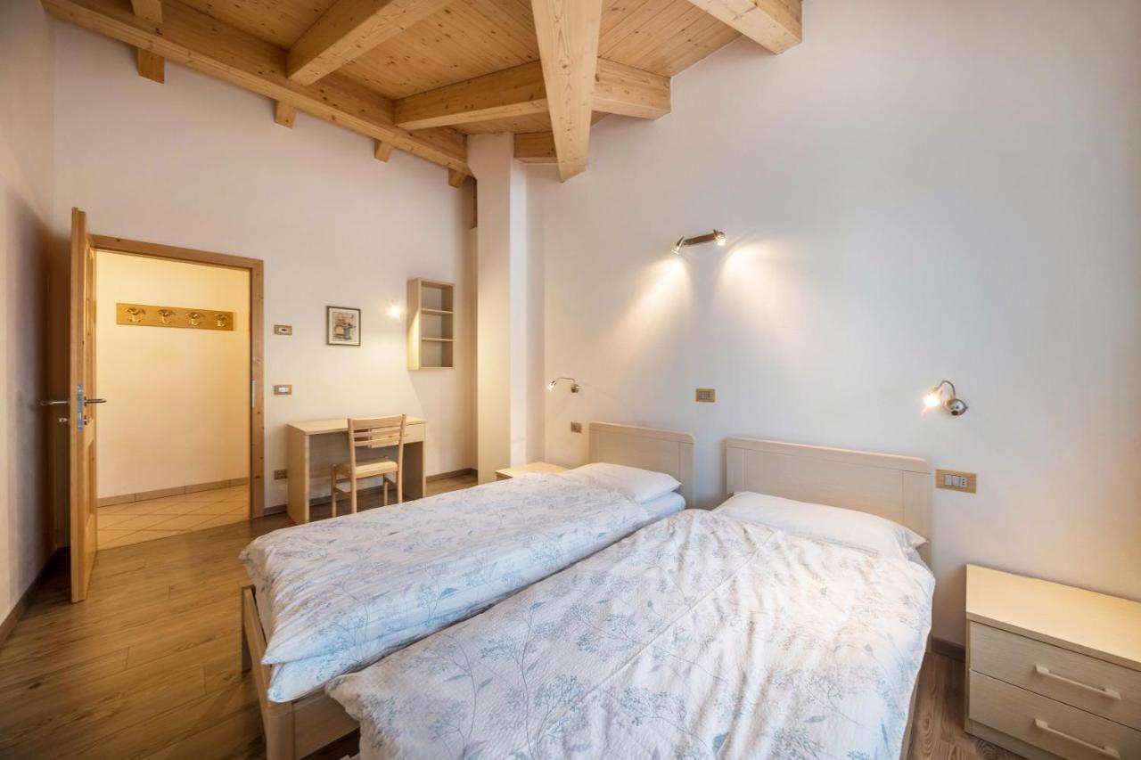 Cesa Zapin 1 Apartman Canazei Kültér fotó